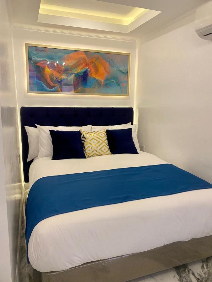 דירות מנילה Makati Isabela Luxury מראה חיצוני תמונה